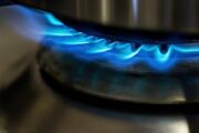 Молдавия не успевает рассчитаться за российский газ: когда перекроют вентиль