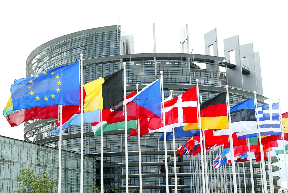 Европарламент проголосует за верификацию пользователей DeFi-кошельков