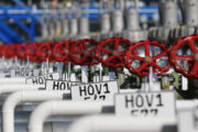 Отказ Венгрии поддержать санкции против российских энергоресурсов объяснили