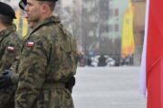 В Польше заявили об отправке военных на Украину