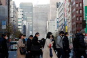 Омикрон-штамм начал распространяться в Японии