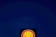 Британской компании Shell предрекли трудности из-за санкций против России